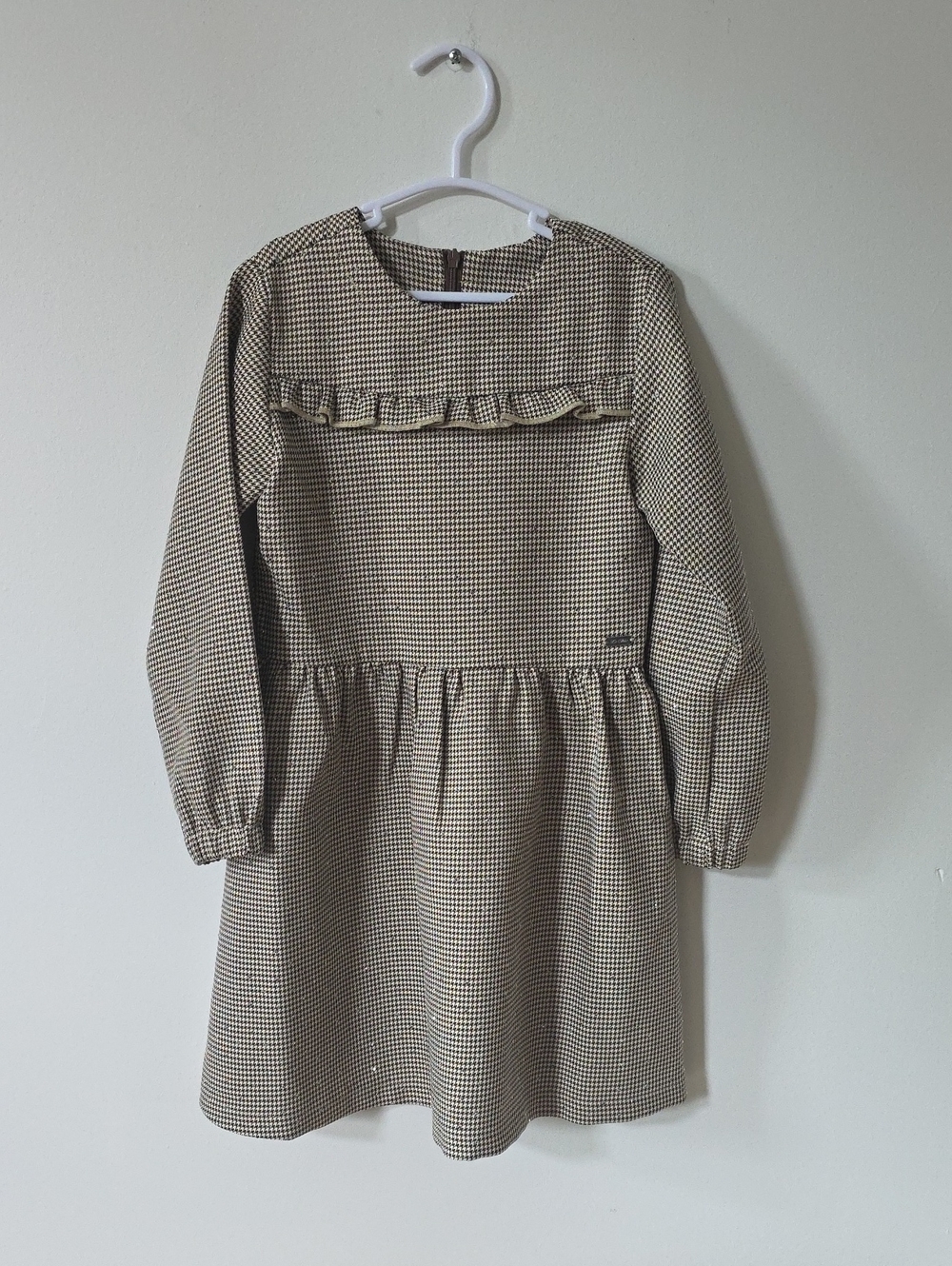 Le Chic Girls Beige Diamanté Houndstooth Dress, Size 5/6Y